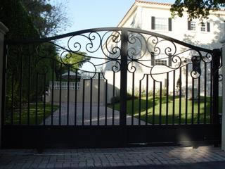 Sophie Custom Aluminum Gate Car Entrance